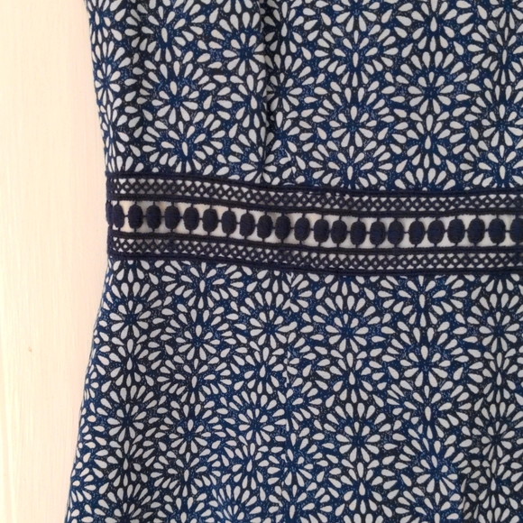 Gorgeous Navy and White Dress with Cutout Neckline Details (NWT!) - Picture 2 of 11